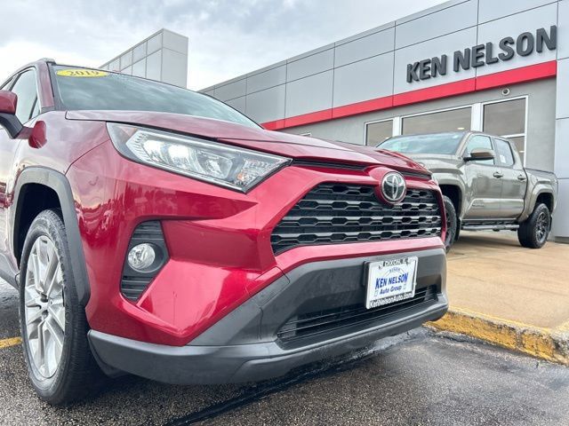 Used 2019 Toyota RAV4 XLE Premium w/ Cold Weather Package AWD/4WD image 4