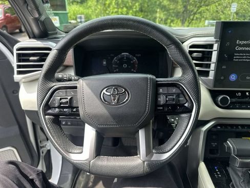 Used 2023 Toyota Sequoia Capstone AWD/4WD image 13