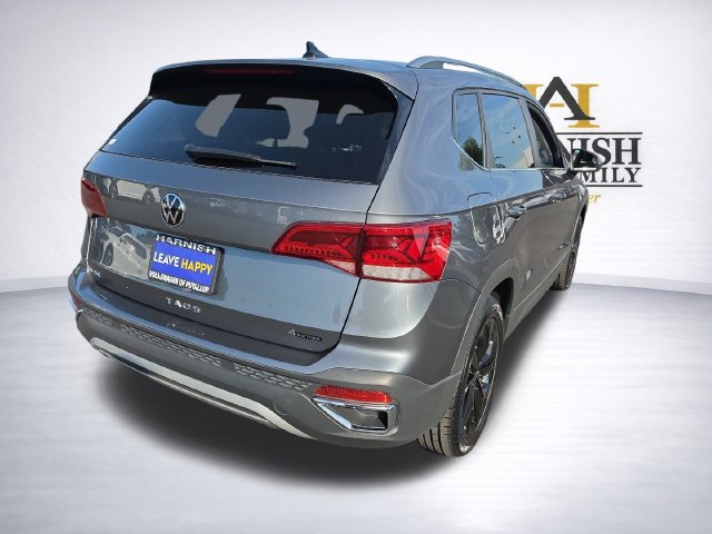 Certified 2023 Volkswagen Taos SE w/ Panoramic Sunroof Package AWD/4WD image 6