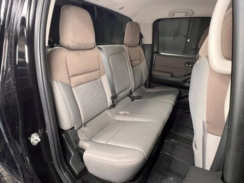 Used 2023 Nissan Frontier SV w/ Technology Package image 10