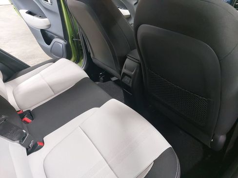 Certified 2024 Hyundai Venue SEL FWD image 11