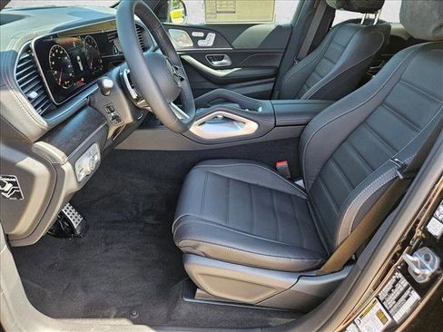 New 2026 Mercedes-Benz GLS 580 4MATIC image 15