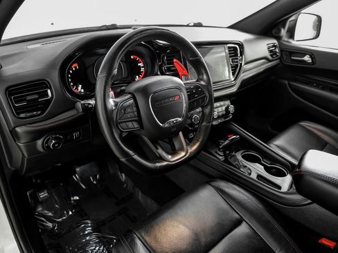 Used 2021 Dodge Durango R/T w/ Blacktop Package RWD image 2