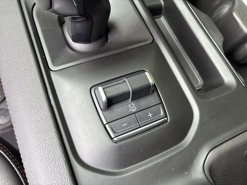Certified 2024 GMC Sierra 1500 AT4 w/ Technology Package AWD/4WD image 34