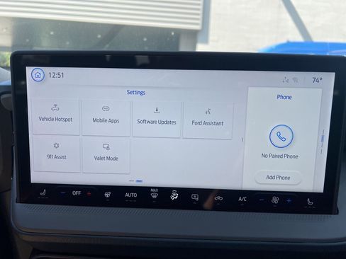 New 2025 Ford Maverick XLT w/ XLT Luxury Package image 28