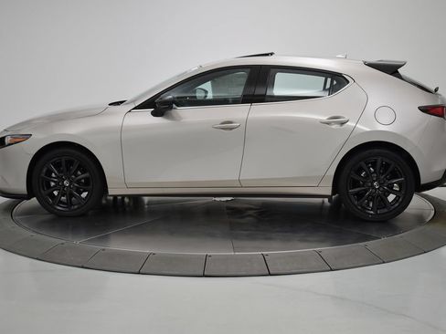 New 2026 MAZDA MAZDA3 Hatchback w/Premium Plus Pkg AWD/4WD image 17
