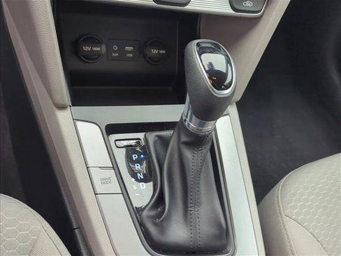 Used 2019 Hyundai Elantra SEL FWD image 22