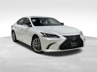 Certified 2022 Lexus ES 300h w/ Accessory Package