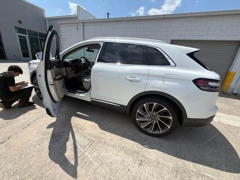 Used 2020 Lincoln Nautilus Reserve w/ Equipment Group 201A FWD image 29