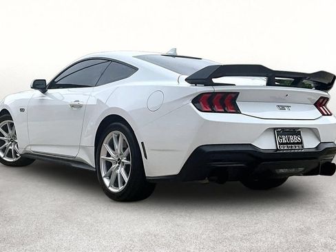 Used 2025 Ford Mustang GT Premium RWD image 16