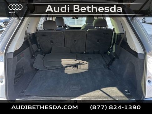 Used 2021 Audi Q7 3.0T Prestige image 11