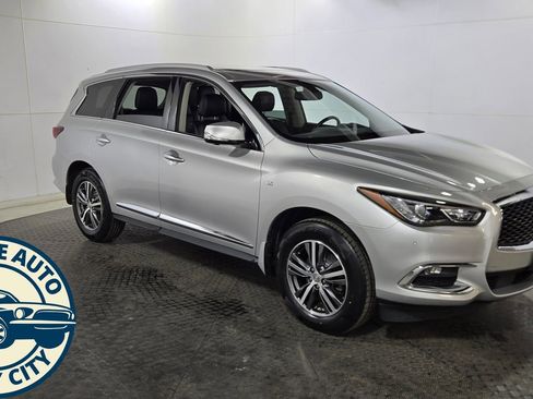 Used 2017 INFINITI QX60 Luxe AWD/4WD image 1