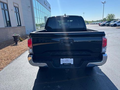 Used 2023 Toyota Tacoma TRD Off-Road AWD/4WD image 4