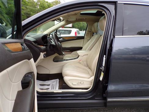 Used 2015 Lincoln MKC AWD w/ Equipment Group 102A Reserve image 20