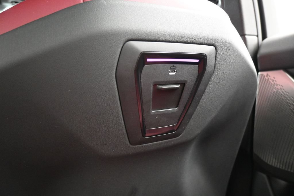 Used 2027 BMW 530i RWD image 40