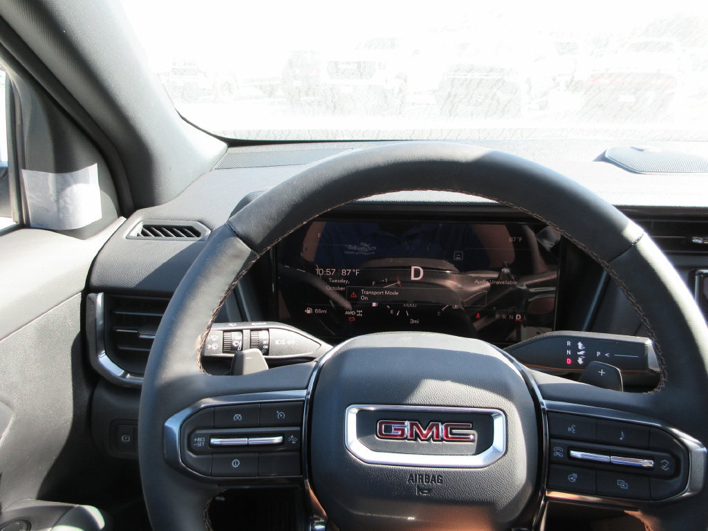New 2027 GMC Terrain AT4 w/ LPO, Black Badging Package AWD/4WD image 18