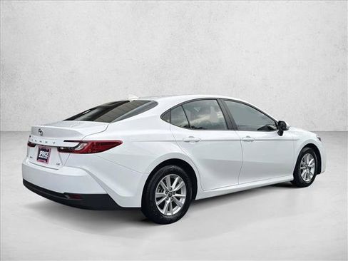 Used 2025 Toyota Camry LE w/ Convenience Package FWD image 5