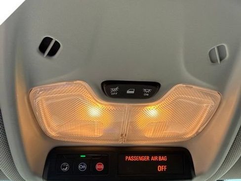 Used 2025 Chevrolet TrailBlazer LT AWD/4WD image 14