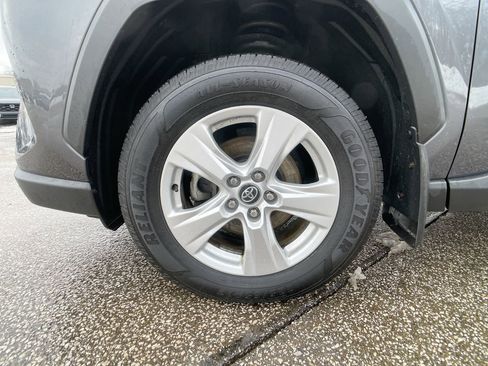 Used 2020 Toyota RAV4 XLE image 11