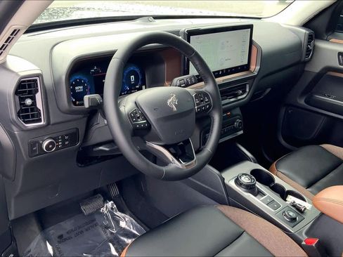 Used 2025 Ford Bronco Sport Outer Banks w/ Outer Banks Tech Package+ image 18