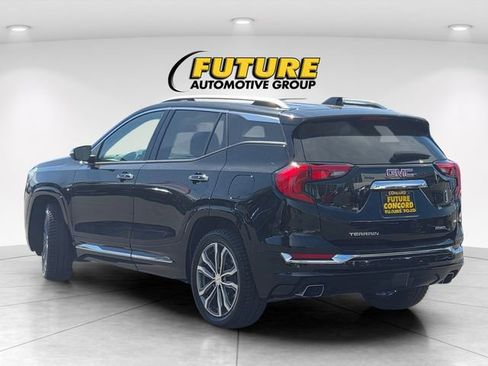 Used 2019 GMC Terrain Denali w/ Advanced Safety Package AWD/4WD image 9