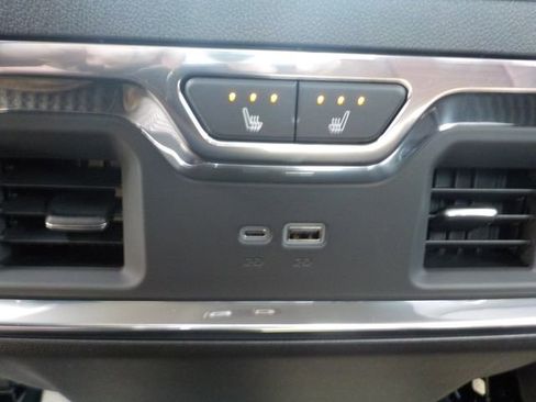New 2026 GMC Sierra 2500 Denali Ultimate AWD/4WD image 28