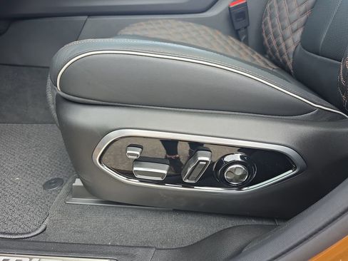 New 2026 Jeep Grand Cherokee Summit AWD/4WD image 31