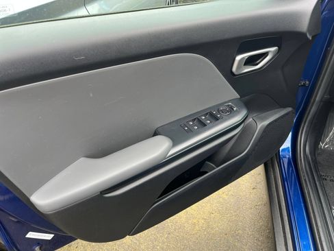 Used 2025 Kia K4 FWD image 15