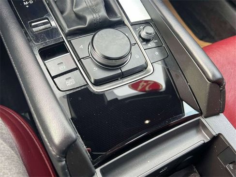 Used 2024 MAZDA MAZDA3 Hatchback w/Premium Plus Pkg image 33