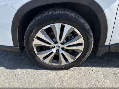 Used 2021 Subaru Ascent Limited w/ Technology Package image 12