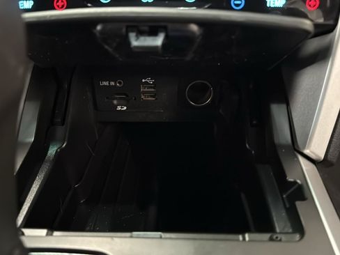 Used 2015 Ford Explorer Sport w/ Equipment Group 401A AWD/4WD image 21