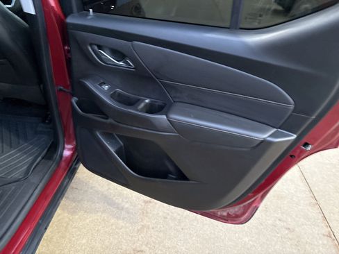 Used 2020 Chevrolet Traverse RS w/ LPO, Floor Liner Package AWD/4WD image 17