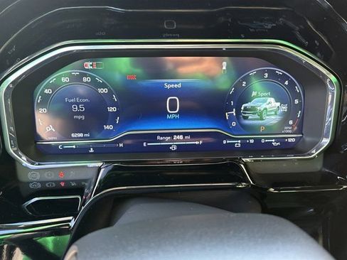 Used 2025 Chevrolet Silverado 1500 ZR2 w/ Technology Package image 28