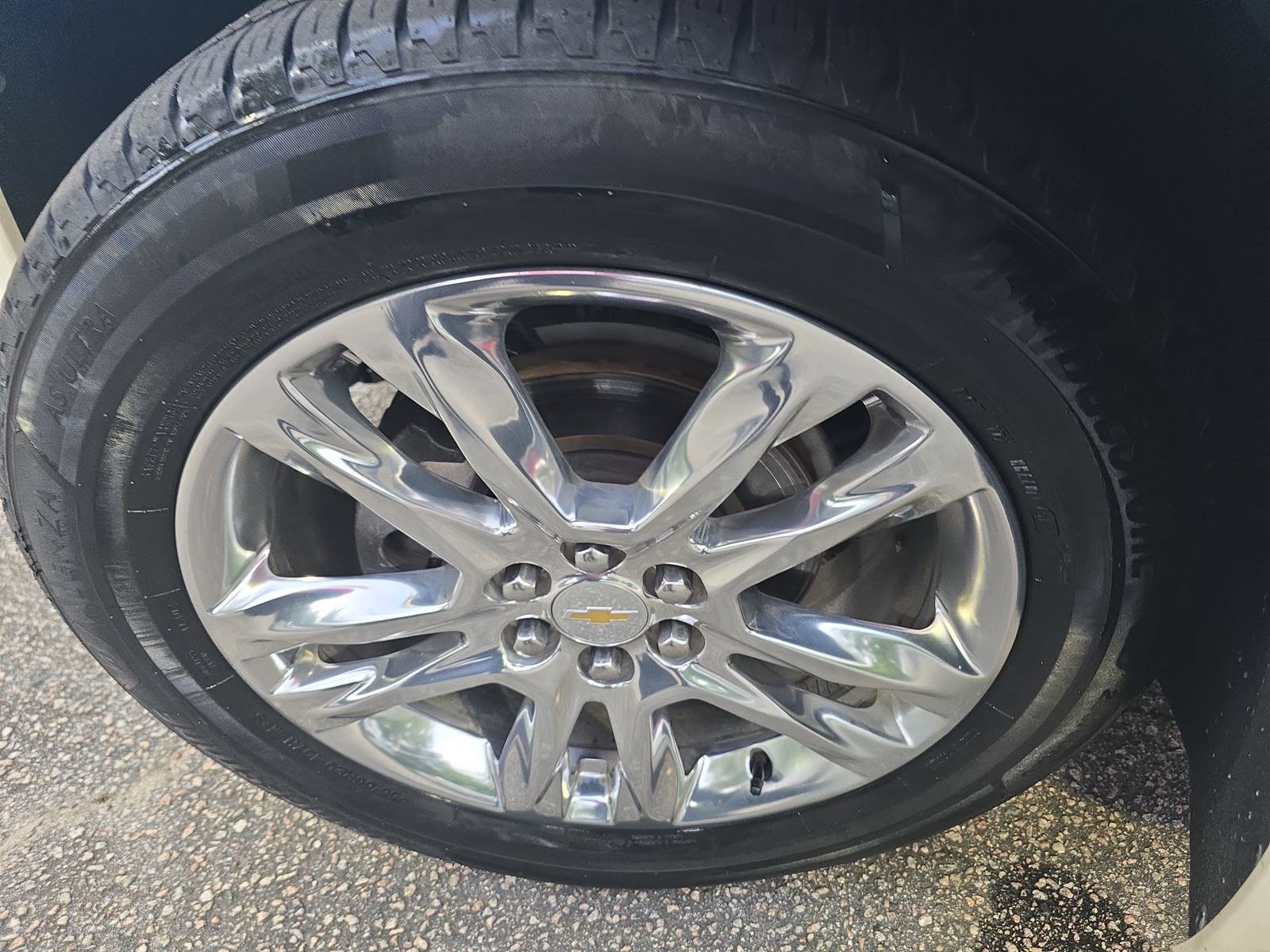 Used 2019 Chevrolet Traverse High Country AWD/4WD image 34