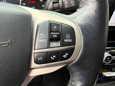 Certified 2022 Ford Explorer Limited w/ Equipment Group 301A AWD/4WD image 21