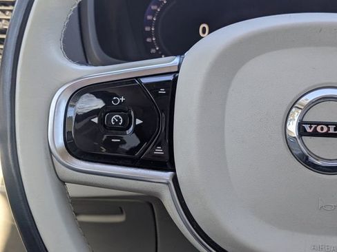 Certified 2023 Volvo XC90 B5 Core w/ Protection Package Premier image 33