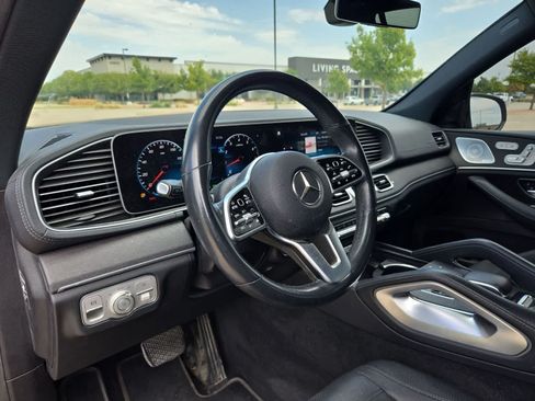 Used 2020 Mercedes-Benz GLS 450 4MATIC image 2
