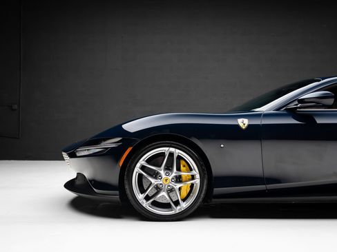 Used 2023 Ferrari Roma RWD image 19