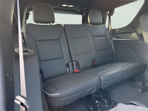 Used 2025 Chevrolet Tahoe Premier image 12