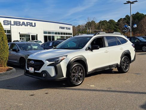 Certified 2025 Subaru Outback Onyx Edition image 2