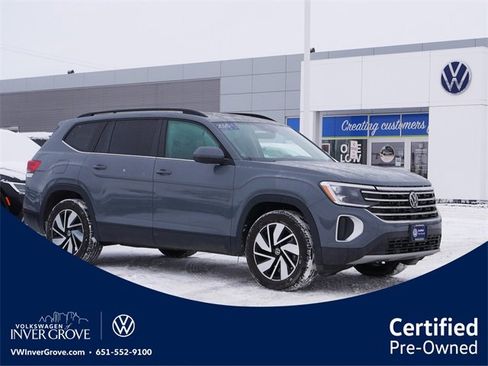 Certified 2025 Volkswagen Atlas SE image 1