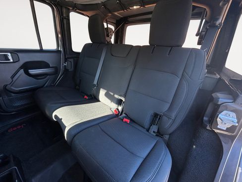 Used 2021 Jeep Wrangler Unlimited Sport S image 13