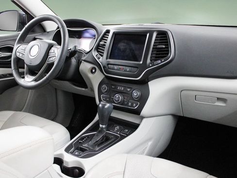Used 2021 Jeep Cherokee Latitude Lux w/ Sun & Sound Group FWD image 21
