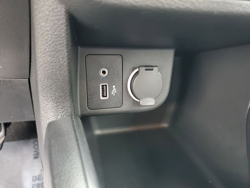 Used 2024 Nissan Kicks S image 30