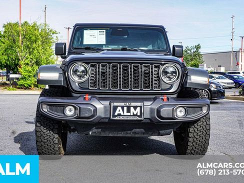 Used 2025 Jeep Wrangler Unlimited Rubicon AWD/4WD image 10