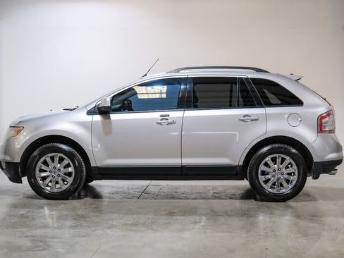 Used 2010 Ford Edge SEL image 20