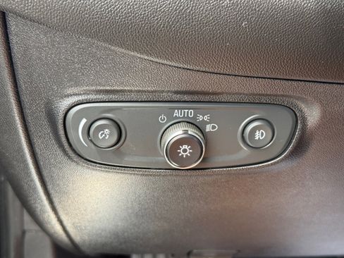 Used 2019 Chevrolet Equinox Premier FWD image 35