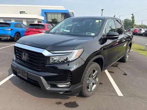 Used 2023 Honda Ridgeline RTL-E image 2
