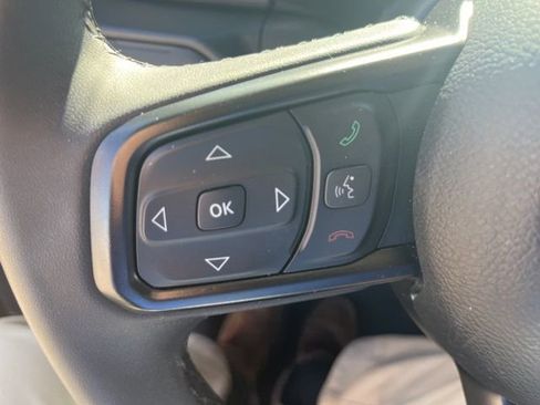 Used 2023 Jeep Wrangler Sport S image 16