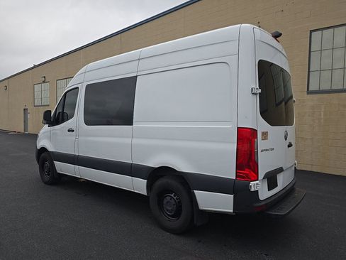 Used 2024 Mercedes-Benz Sprinter 2500 image 3